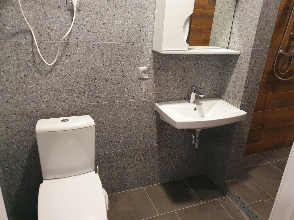 Apartments Yes Uzhhorod Ngoại thất bức ảnh