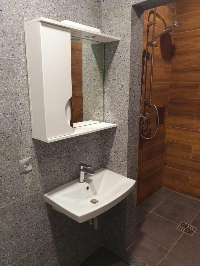 Apartments Yes Uzhhorod Ngoại thất bức ảnh